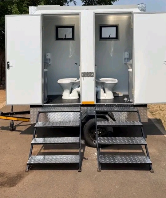 GM Trailers Mobile ToiletDouble
