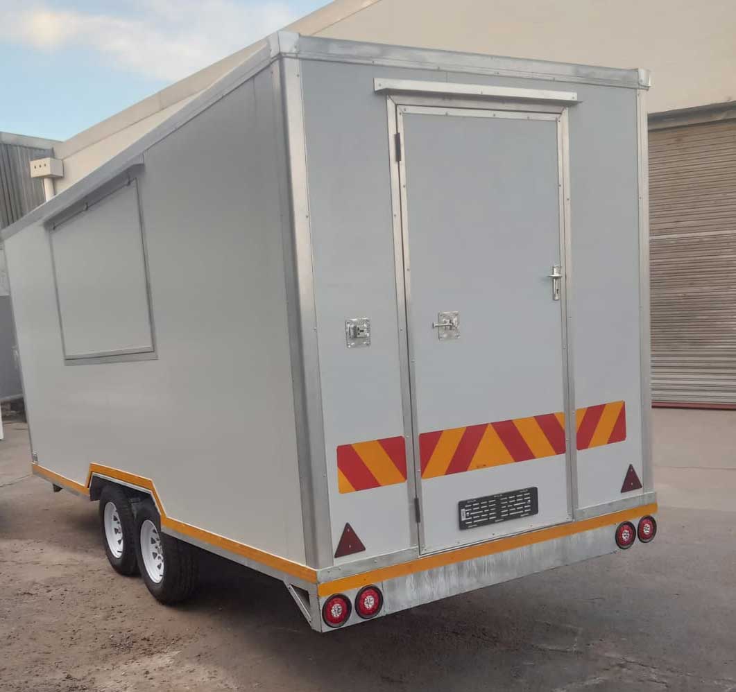 GM-Trailers-foodtrailer2